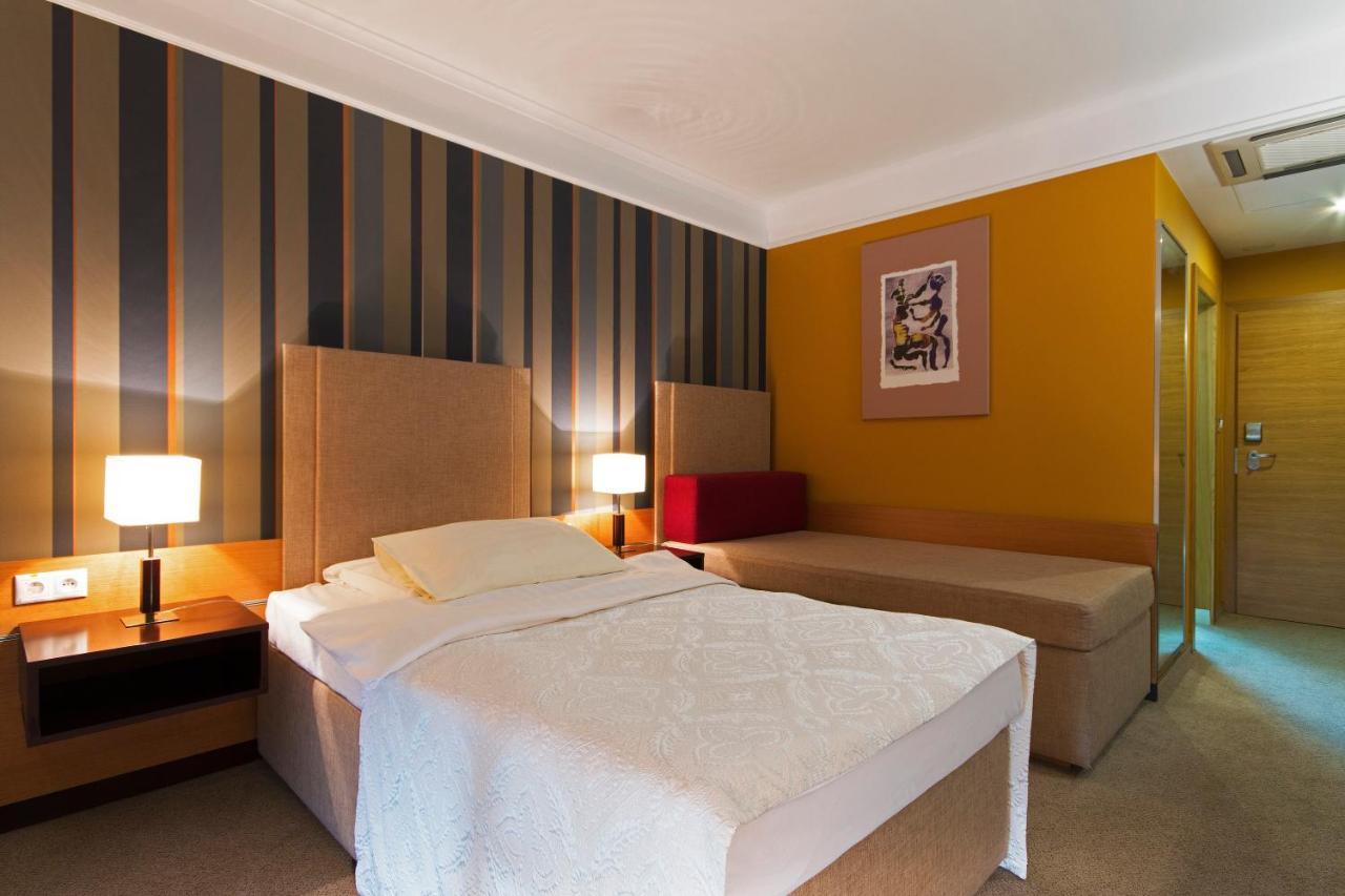 Impiq Hotel Trnava Exterior photo