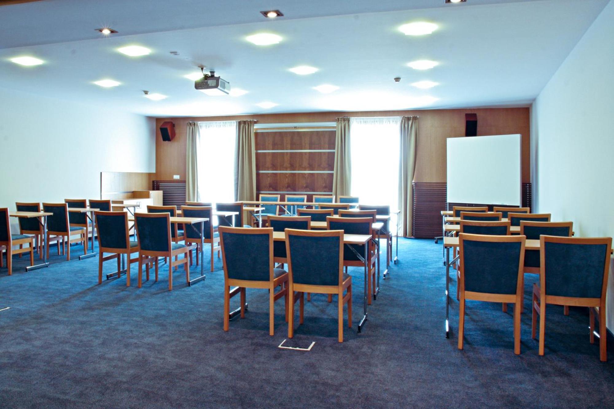 Impiq Hotel Trnava Facilities photo