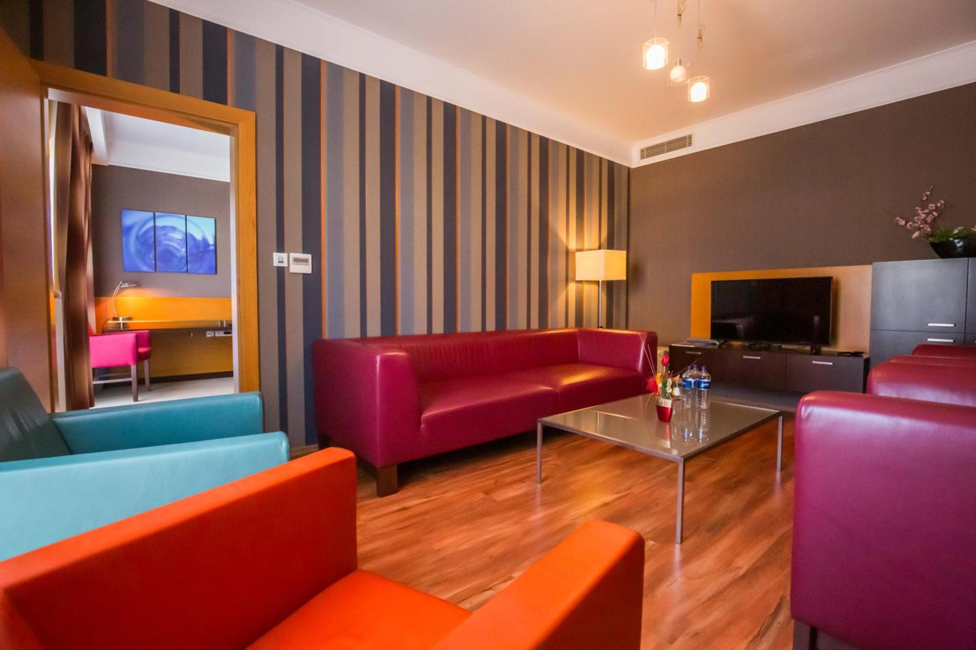 Impiq Hotel Trnava Exterior photo